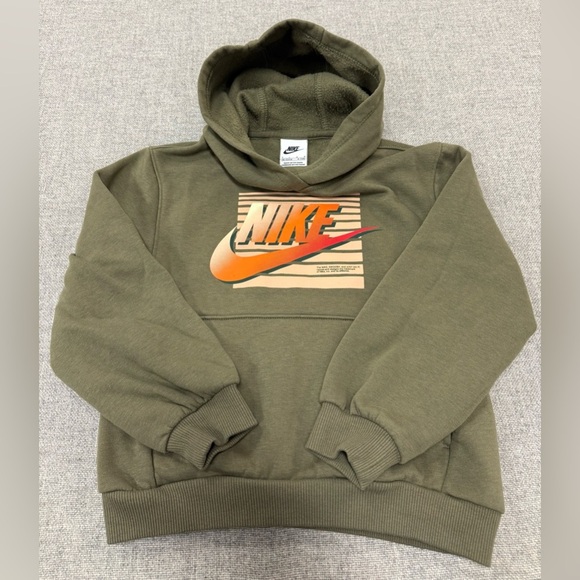 Nike Boy’s 6-7 Hoodie in Olive with Orange Logo 0083 - Picture 5 of 5